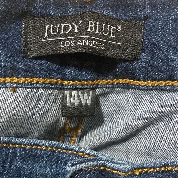 JUDY BLUE Mid Rise Plus/Reg Everyday Essential Relaxed Fit Jeans - Color DK ST - Picture 8 of 13
